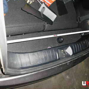 Ultra Racing stražnja opornica za Toyota/Scion IQ AJ10