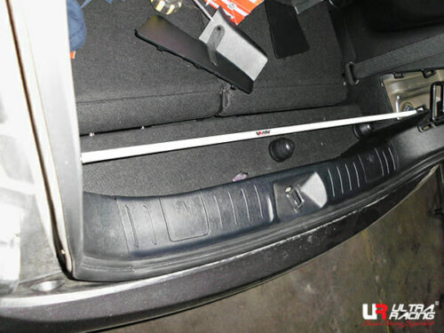 Ultra Racing stražnja opornica za Toyota/Scion IQ AJ10