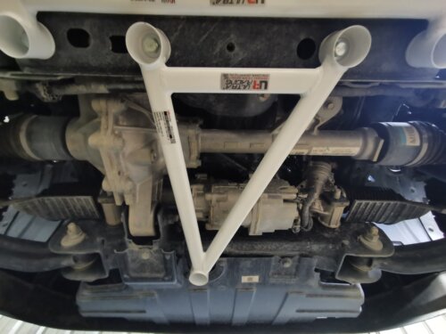 Ultra Racing front lower chassis brace for Ford Everest U-704/Ranger P-703