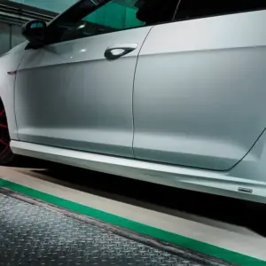 Oettinger – bočni pragovi za VW Golf 7 (5G1)
